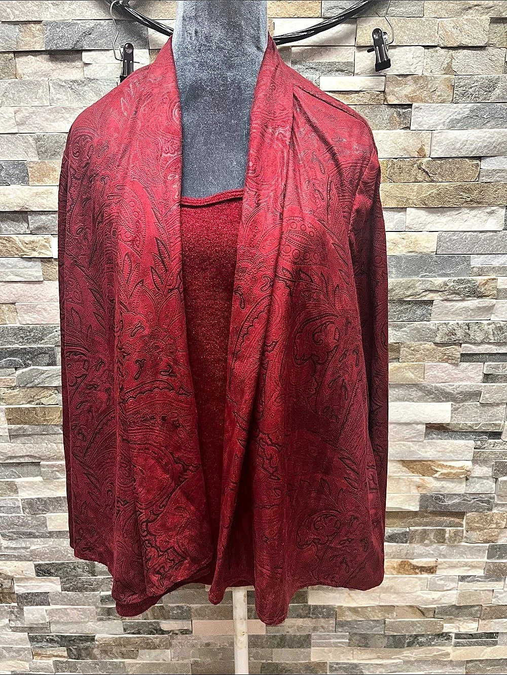 Sagharbor Paisley Cape in Red 2X Like New